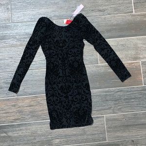 🍦🍩Black Velvet Floral Dress